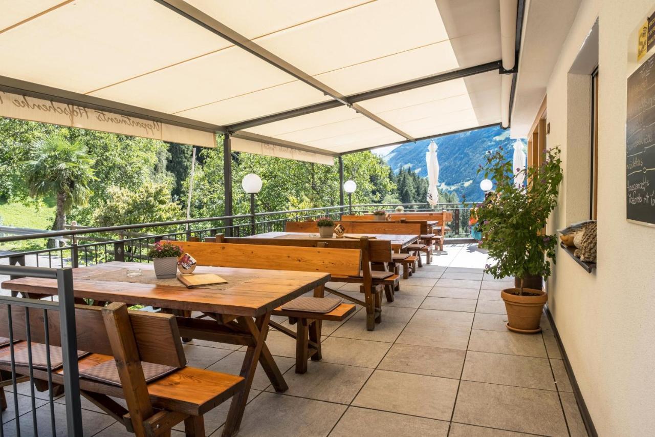 Hofschenke Pfeiftal - Bergwiese San Martino In Passiria  Ngoại thất bức ảnh