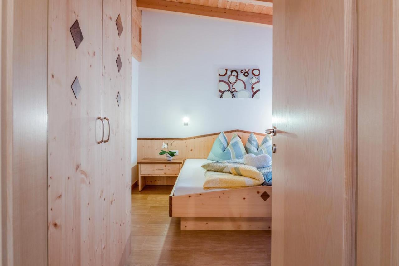Hofschenke Pfeiftal - Bergwiese San Martino In Passiria  Ngoại thất bức ảnh